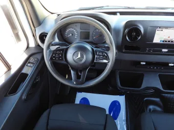 Mercedes Sprinter brygadówka 160KM 173946 - radio