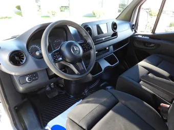 Mercedes Sprinter brygadówka 160KM 173946 - tyl