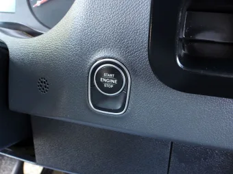 Mercedes Sprinter brygadówka 165KM 121052 - wnetrze