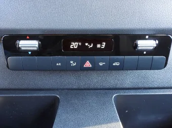 Mercedes Sprinter brygadówka 160KM 173946 - wnetrze
