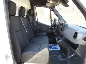 Mercedes Sprinter skrzynia plandeka 10 palet 165KM 086618 - detal