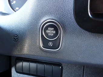 Mercedes Sprinter skrzynia plandeka 8 palet 160KM 175430 - detal