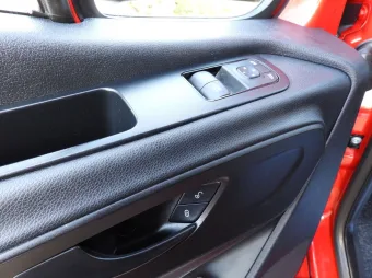 Mercedes Sprinter skrzynia plandeka 8 palet 160KM 175183 - fotele