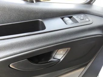 Mercedes Sprinter skrzynia plandeka 10 palet 165KM 086618 - kierownica