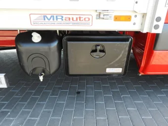 Mercedes Sprinter skrzynia plandeka 8 palet 160KM 175432 - kierownica