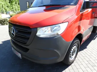 Mercedes Sprinter skrzynia plandeka 8 palet 160KM 175432 - kokpit