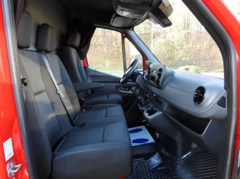 Mercedes Sprinter skrzynia plandeka 8 palet 160KM 175183 - podsufitka