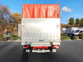 Mercedes Sprinter skrzynia plandeka 8 palet 160KM 175183 - podwozie