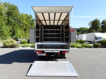 Mercedes Sprinter skrzynia plandeka 8 palet 160KM 175430 - podwozie