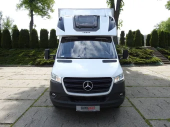Mercedes Sprinter skrzynia plandeka 10 palet 165KM 117462 - przod