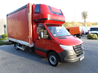 Mercedes Sprinter skrzynia plandeka 8 palet 160KM 175183 - przod prawy