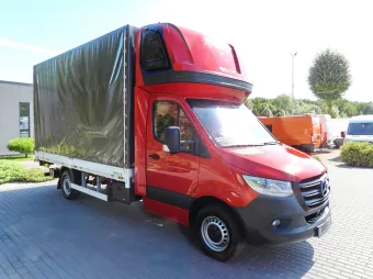 Mercedes Sprinter skrzynia plandeka 8 palet 160KM 175430 - przod prawy