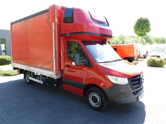 Mercedes Sprinter skrzynia plandeka 8 palet 160KM 175432 - przod prawy
