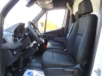 Mercedes Sprinter skrzynia plandeka 10 palet 165KM 086618 - radio