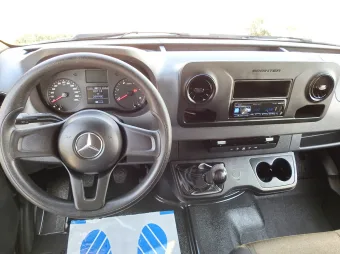 Mercedes Sprinter skrzynia plandeka 10 palet 165KM 086618 - radio