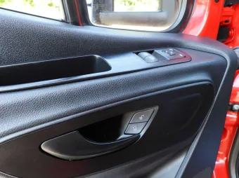 Mercedes Sprinter skrzynia plandeka 8 palet 160KM 175430 - radio