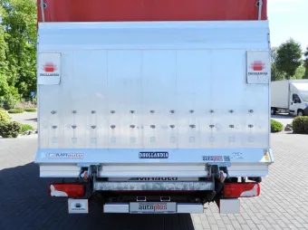 Mercedes Sprinter skrzynia plandeka 8 palet 160KM 175432 - radio