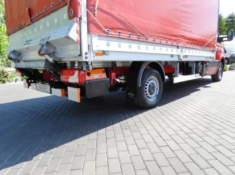 Mercedes Sprinter skrzynia plandeka 8 palet 160KM 175432 - radio