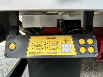 Mercedes Sprinter skrzynia plandeka 8 palet 160KM 175430 - siedzenia