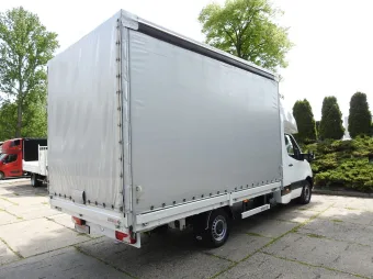 Mercedes Sprinter skrzynia plandeka 10 palet 165KM 117462 - tyl zabudowy