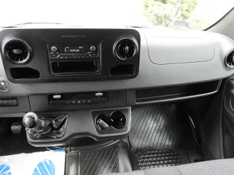 Mercedes Sprinter skrzynia plandeka 8 palet 160KM 003300 - wyposazenie