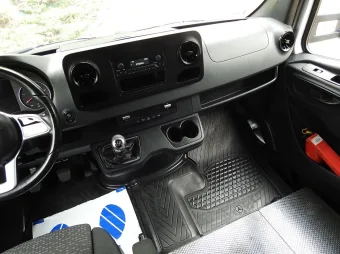 Mercedes Sprinter skrzynia plandeka 10 palet 165KM 117462 - wyposazenie