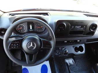 Mercedes Sprinter skrzynia plandeka 8 palet 160KM 175430 - wyposazenie
