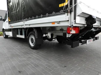 Mercedes Sprinter skrzynia plandeka 8 palet 160KM 003300 - zabudowa