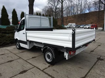 Mercedes Sprinter wywrotka trojstronna 160KM 4186 - bok tyl