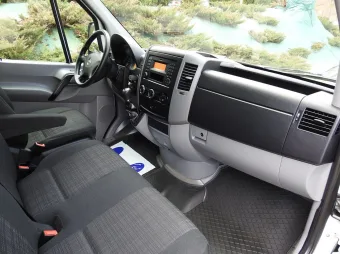 Mercedes Sprinter wywrotka trojstronna 160KM 4186 - detal