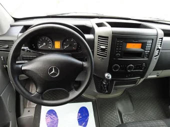 Mercedes Sprinter wywrotka trojstronna 160KM 4186 - radio
