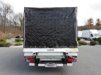 Mercedes Sprinter skrzynia plandeka 8 palet 170KM 210194 - bok tyl