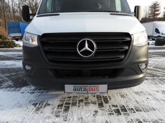 Mercedes Sprinter skrzynia plandeka 8 palet 170KM 143218 - bok zabudowy