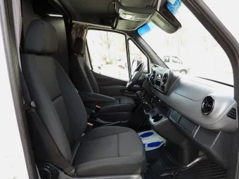 Mercedes Sprinter skrzynia plandeka 8 palet 170KM 210194 - drzwi