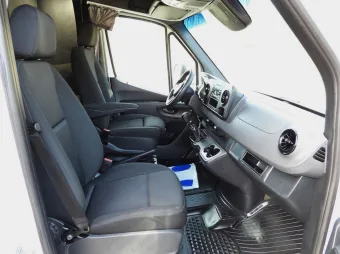 Mercedes Sprinter skrzynia plandeka 8 palet 170KM 211097 - drzwi