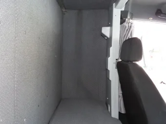 Mercedes Sprinter skrzynia plandeka 8 palet 170KM 143218 - fotel pasazera