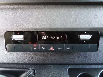 Mercedes Sprinter skrzynia plandeka 8 palet 170KM 143218 - klima