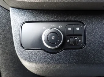 Mercedes Sprinter skrzynia plandeka 8 palet 170KM 143218 - radio