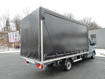 Mercedes Sprinter skrzynia plandeka 10 palet 170KM 184570 - tyl zabudowy