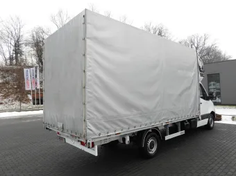 Mercedes Sprinter skrzynia plandeka 10 palet 170KM 253000 - tyl zabudowy