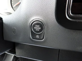 Mercedes Sprinter skrzynia plandeka 10 palet 170KM 184570 - wnetrze