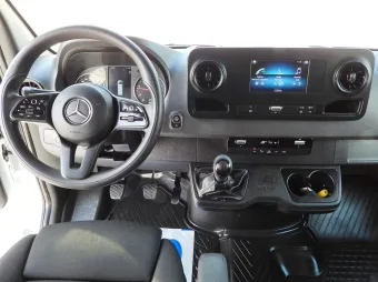 Mercedes Sprinter skrzynia plandeka 8 palet 170KM 143218 - wyposazenie