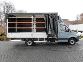 Mercedes Sprinter skrzynia plandeka 10 palet 170KM 184570 - zaladunek