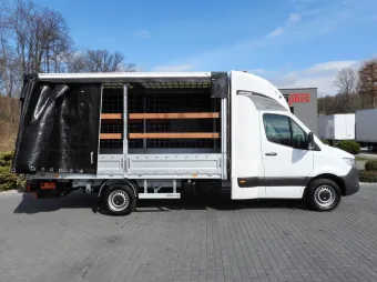 Mercedes Sprinter skrzynia plandeka 8 palet 170KM 211097 - zaladunek