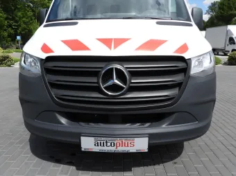 Mercedes Sprinter wywrotka 140KM 140035 - bok zabudowy