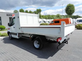 Mercedes Sprinter wywrotka 140KM 140035 - tyl