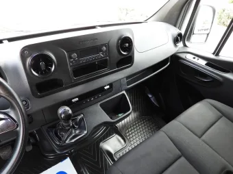 Mercedes Sprinter wywrotka 140KM 140035 - wyposazenie