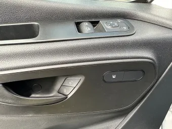 Mercedes Sprinter doka skrzynia 160KM 113742 - radio