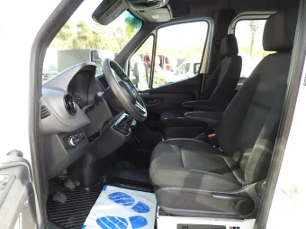 Mercedes Sprinter doka skrzynia 160KM 113742 - siedzenia
