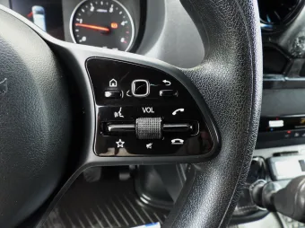 Mercedes Sprinter kontener chłodnia 8 palet 160KM 128595 - detal
